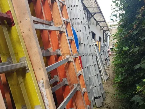 2#9505 Rimanenze magazzino azienda impianti telefonici industriali