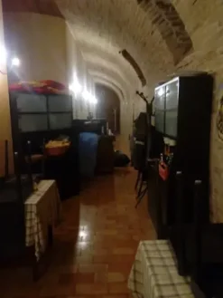 #7578 Ristorante con posto auto coperto