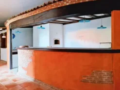 #25035 Ristorante e negozio in complesso commerciale