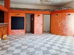 #25035 Ristorante e negozio in complesso commerciale