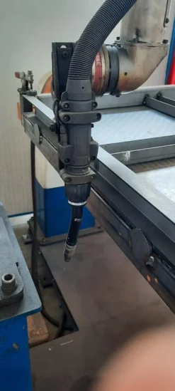 Robot di saldatura verticale OTC DAIHEN