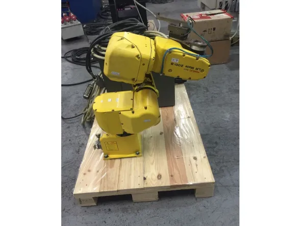 ROBOT FANUC LR MATE 200iB