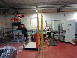 Robot pallettizzatore