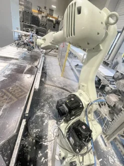 Robot pallettizzatore KAWASAKI 3RS050N-BC02