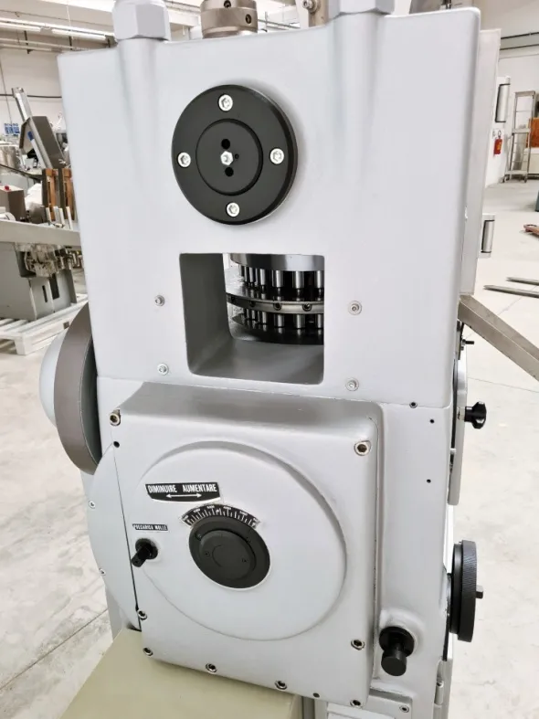 ROTARY TABLET PRESS – RONCHI – Mod. AR 18/23 (COM-38)
