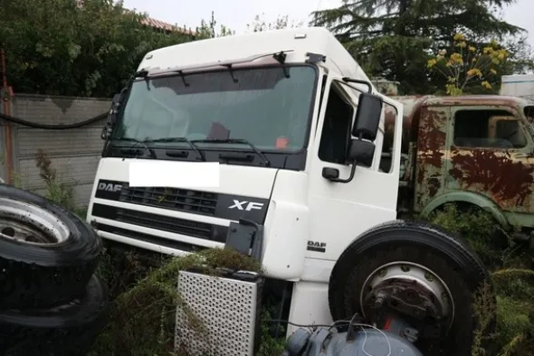 15#4847 Rottami motore e cabina DAF
