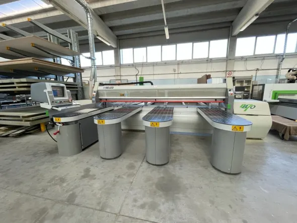 R3-001 - Sezionatrice Selco
