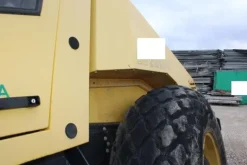 37#3918 Rullo Bomag