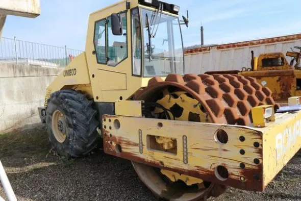 3028#4392 Rullo Bomag