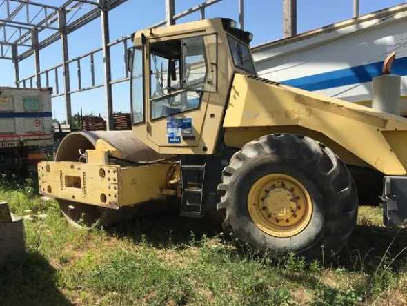 3#3723 Rullo compattatore BOMAG BW219DH-3
