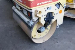 3033#4392 Rullo Dynapac