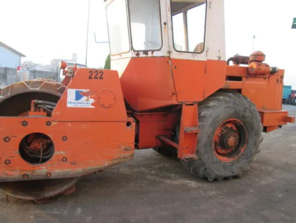 9#3595 Rullo Hamm ferro gomma a piedi di montone