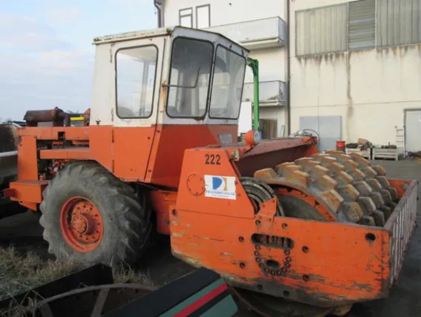 9#3595 Rullo Hamm ferro gomma a piedi di montone