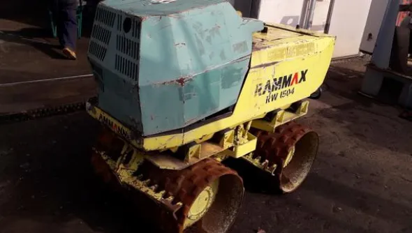 24#4419 Rullo per terre armate Rammax RW1504