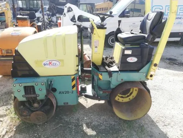 5#4733 Rullo tandem Ammann AV 20-2