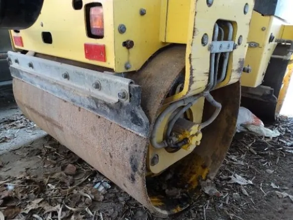 1#5442 Rullo tandem Bomag