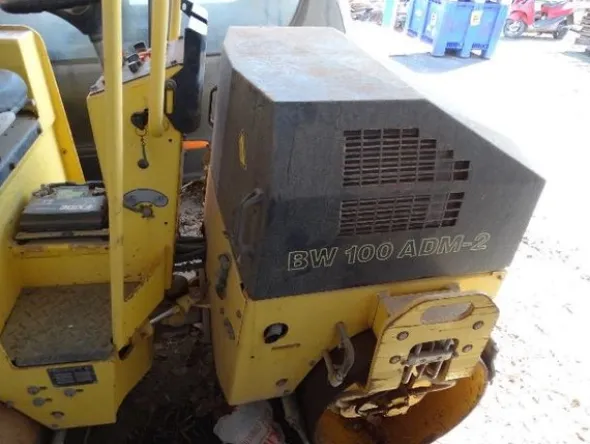 1#5442 Rullo tandem Bomag