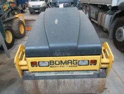 9#3444 Rullo tandem vibrante Bomag