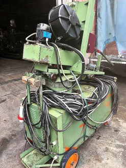 Saldatrice a filo Arcos con carrello Weldtronic