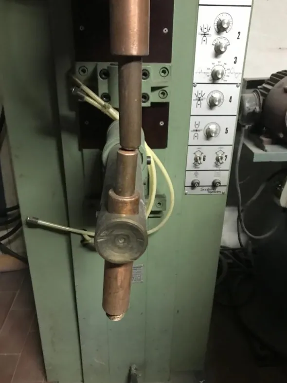 Saldatrice a punti 25 KVA - CEA SPA