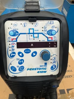 Saldatrice a TIG 410 W usata