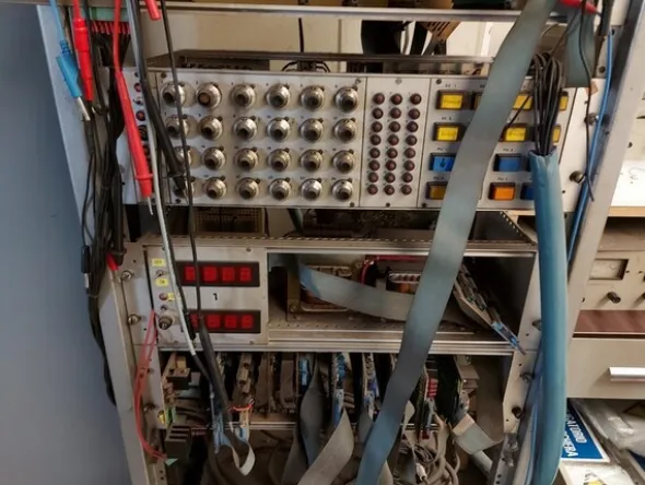 1#5598 Saldatrici al plasma e oscilloscopio