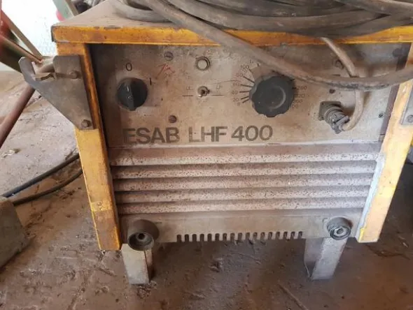 32#4551 Saldatrici Esab