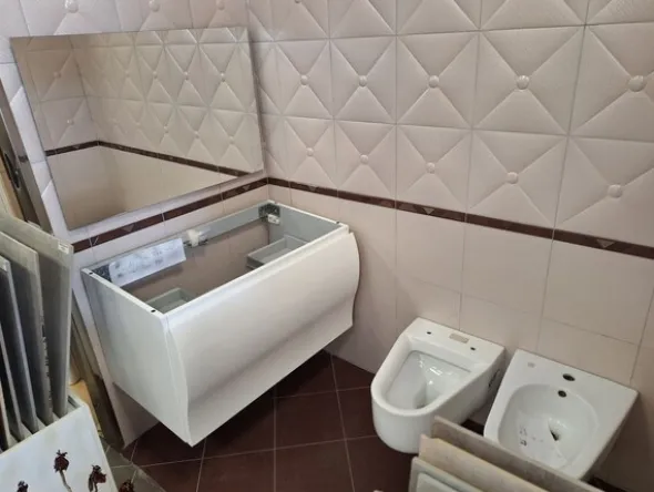 2#8439 Sanitari e accessori bagno