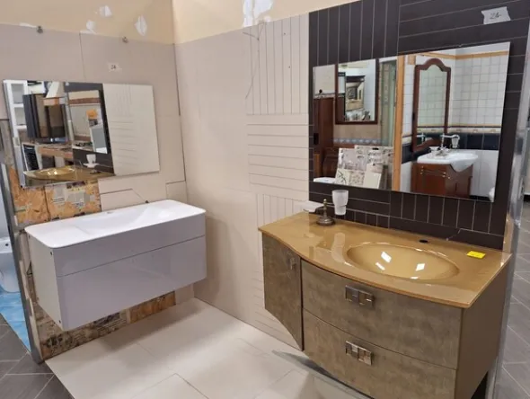 2#8439 Sanitari e accessori bagno