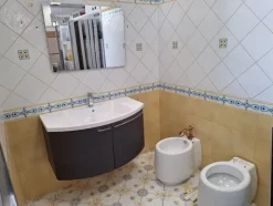 2#8439 Sanitari e accessori bagno