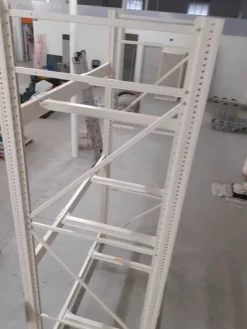 Scaffalatura daMagazzino pari al nuovo