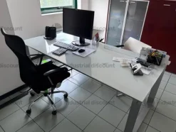 1#10076 Scaffalatura e arredi da ufficio