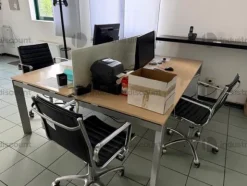 1#10076 Scaffalatura e arredi da ufficio