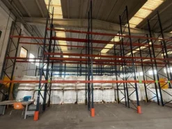 1#10076 Scaffalatura e arredi da ufficio