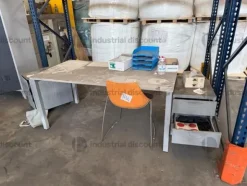 1#10076 Scaffalatura e arredi da ufficio