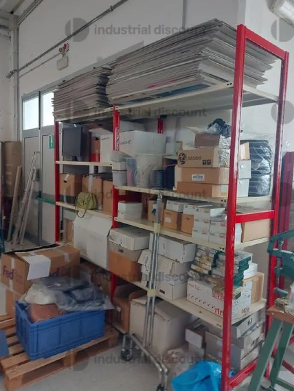 2#8960 Scaffalatura ed arredo