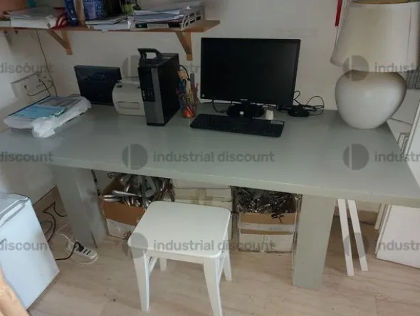 2#8960 Scaffalatura ed arredo