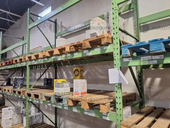16#9825 Scaffalatura industriale