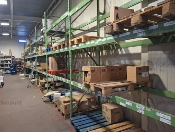 16#9825 Scaffalatura industriale
