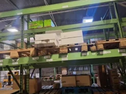 16#9825 Scaffalatura industriale
