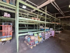 16#10184 Scaffalatura industriale