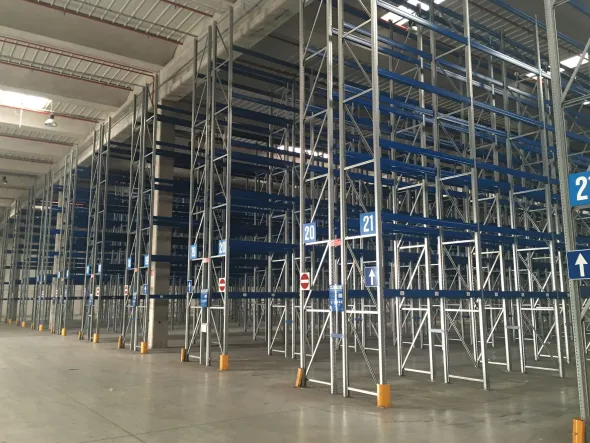 Scaffalatura in metallo napoli