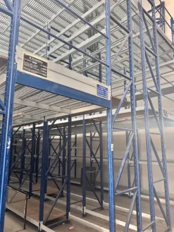 Scaffalatura passerella