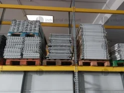 40#9027 Scaffalatura per interni