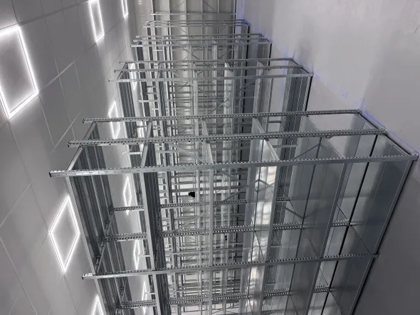 Scaffalatura zincata nuova