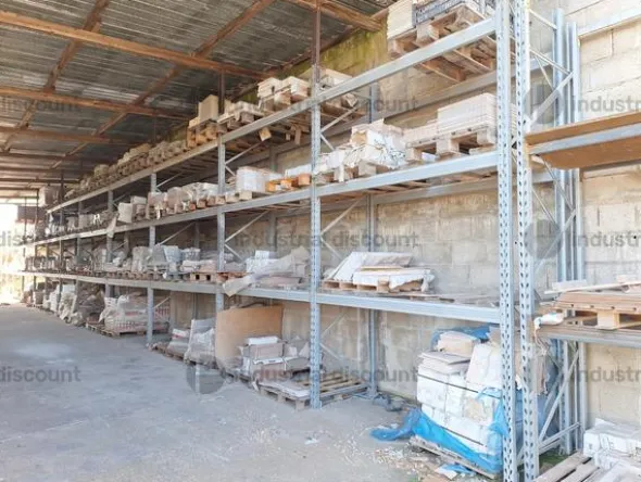 21#9933 Scaffalature