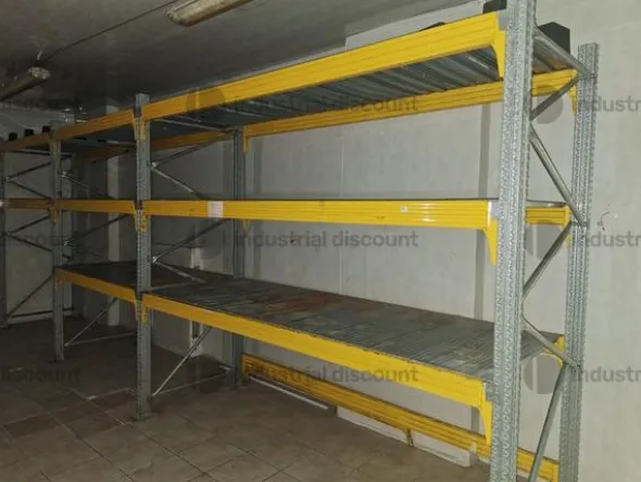 10#10184 Scaffalature