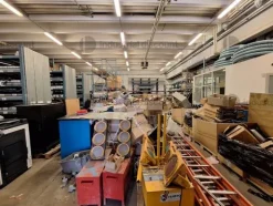 4#9183 Scaffalature e attrezzatura