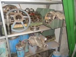 36#5325 Scaffalature e materiale ferroso