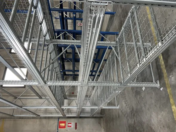 Scaffali usati